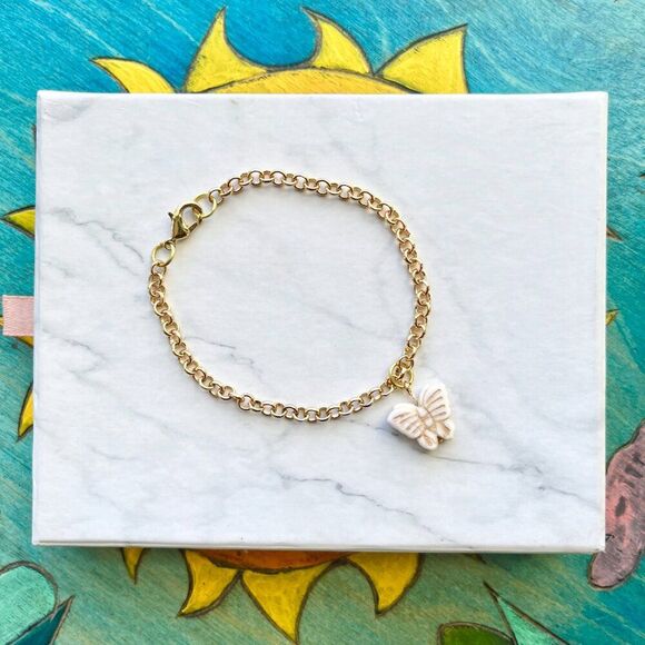 White Butterfly Charm Gold Chain Bracelet - Picture 4 of 5